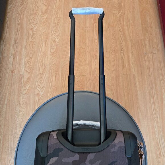 TUMI Fremont Camouflage Expandable Carry On Spinner Suitcase - Picture 8 of 13